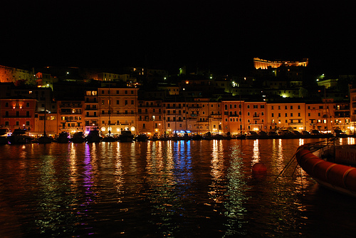 Portoferraio di notte